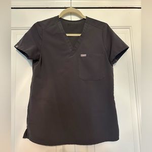 Women’s Catarina one-pocket scrub top size XS limited edition grey
